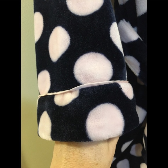 Kate Spade Plush Robe 2A. - Picture 4 of 10